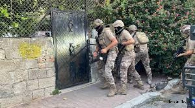 MERSİN İL EMNİYET MÜDÜRLÜĞÜ, ZEHİR TACİRLERİNE YÖNELİK ŞAFAK BASKINI