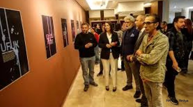 MERSİN'DE ÇOCUK HAKLARI SERGİDE 19 ESER YER ALDI